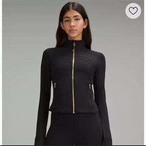NWT Lululemon Define Cropped Nulu Jacket size 8 with Gold